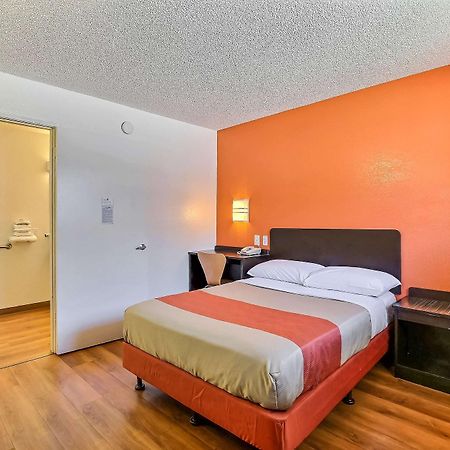 Motel 6-Oakland, Ca - Airport Dış mekan fotoğraf