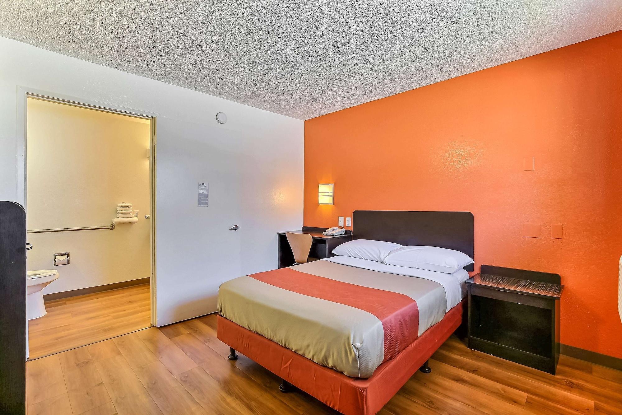 Motel 6-Oakland, Ca - Airport Dış mekan fotoğraf