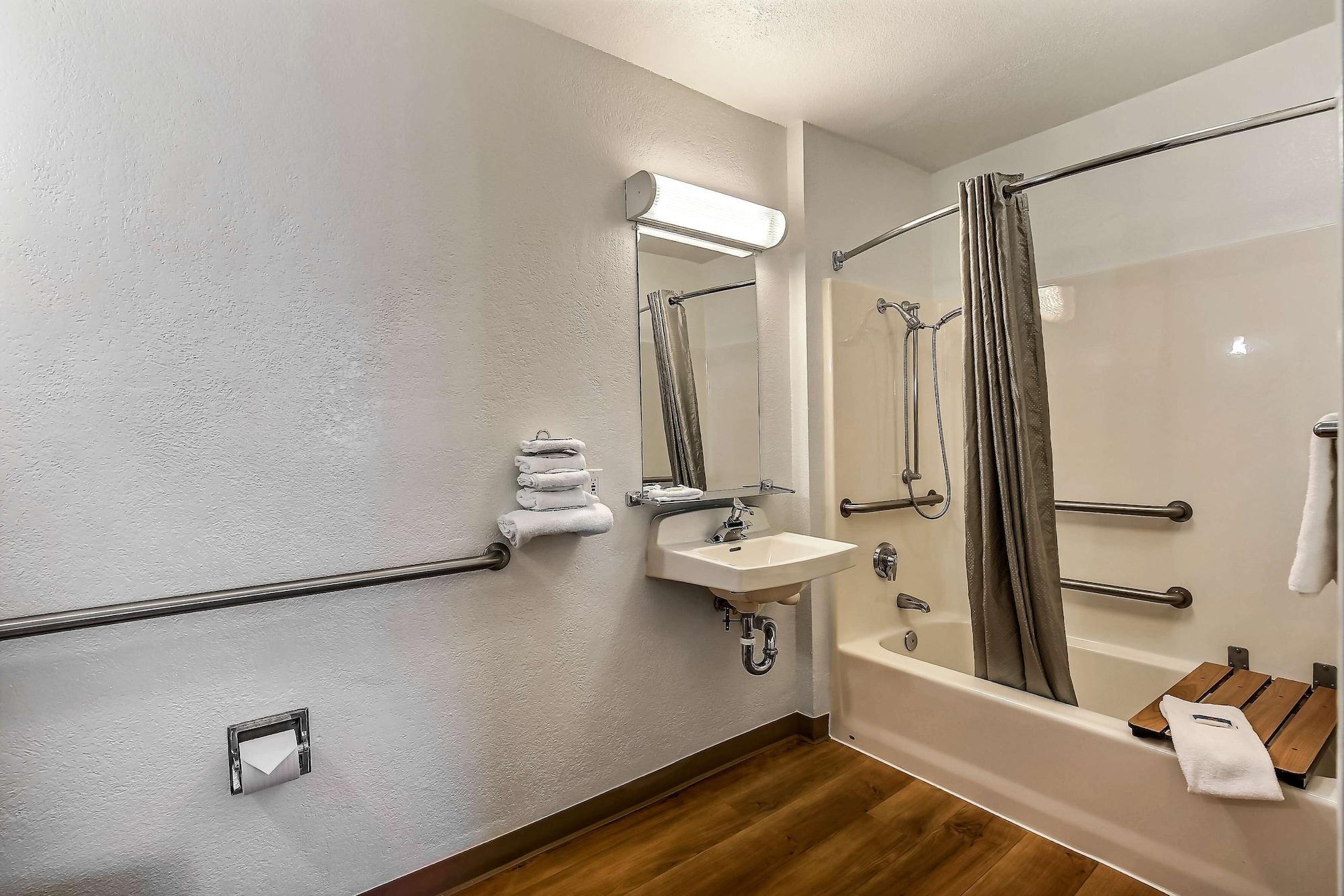 Motel 6-Oakland, Ca - Airport Dış mekan fotoğraf