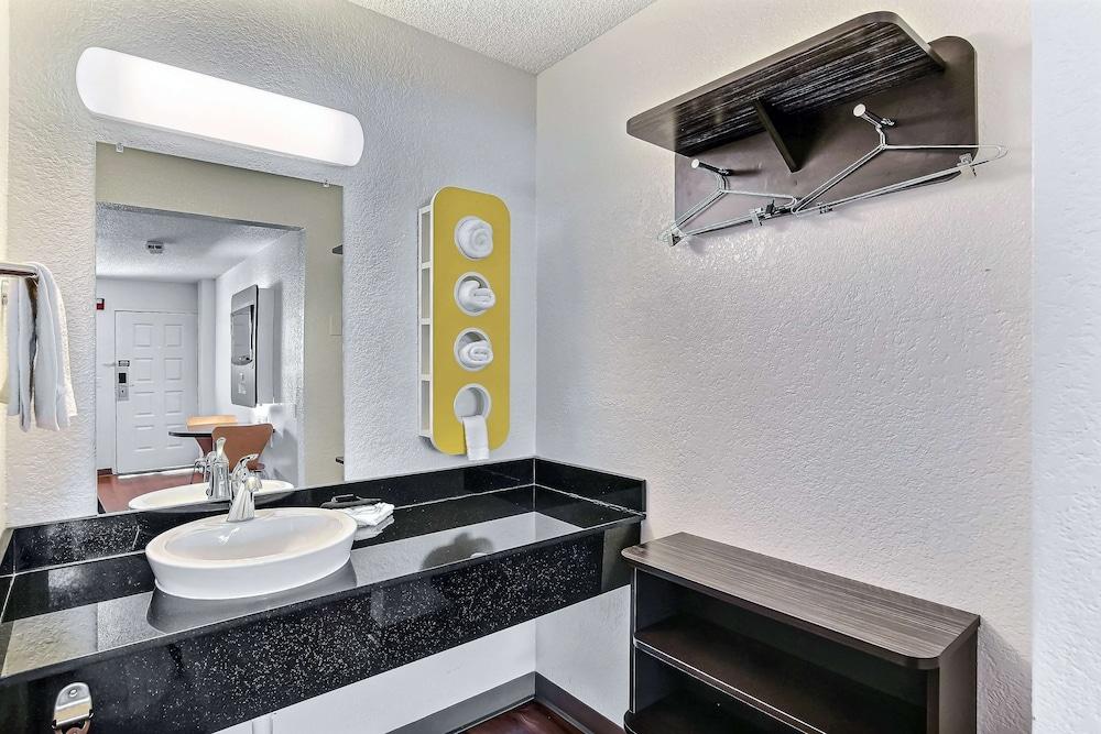 Motel 6-Oakland, Ca - Airport Dış mekan fotoğraf