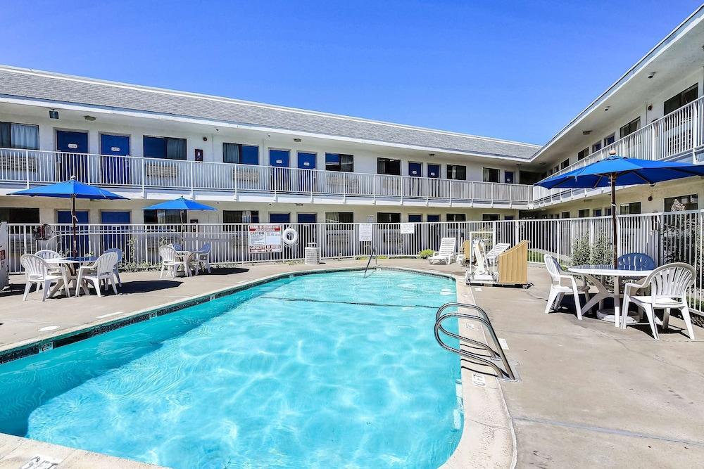 Motel 6-Oakland, Ca - Airport Dış mekan fotoğraf
