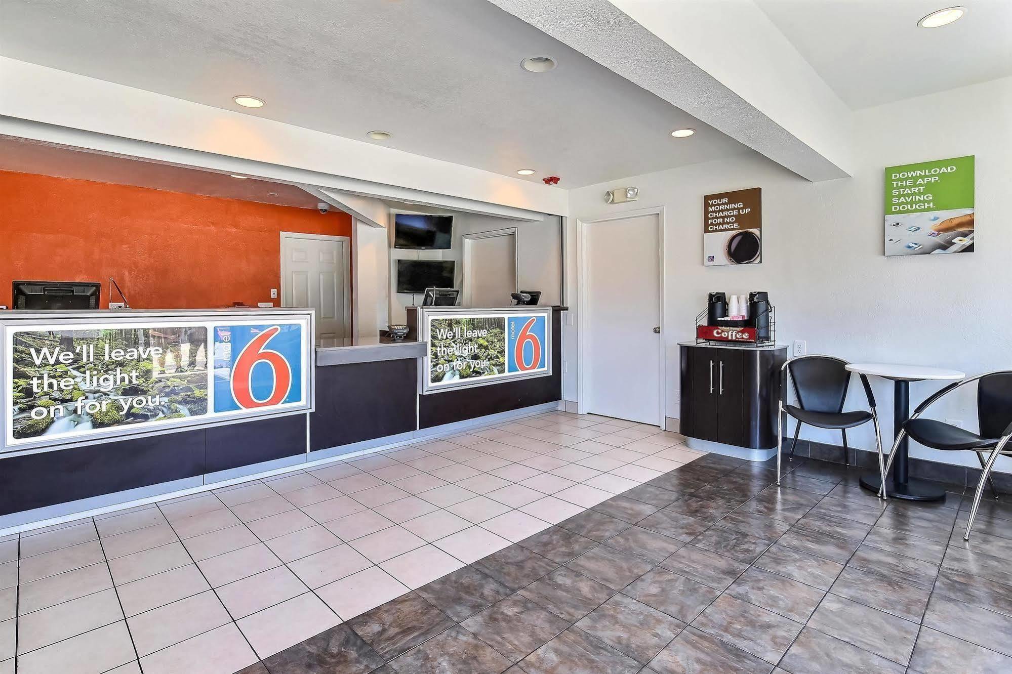 Motel 6-Oakland, Ca - Airport Dış mekan fotoğraf